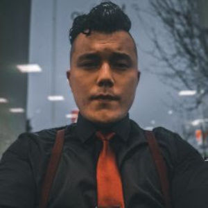 Meet your Posher, Chris